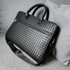 (국내배송) 보테가베네타 [BOTTEGA VENETA] 수입고급 인트레치아토 레제로 브리프 케이스
