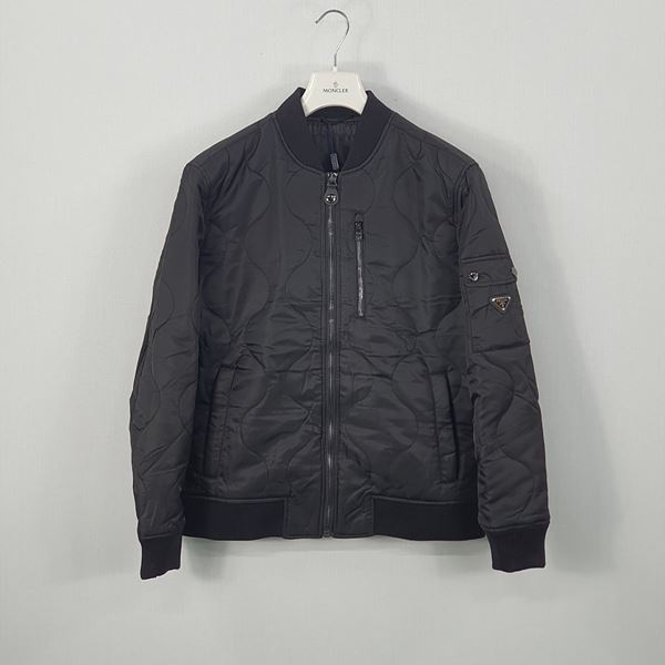 (국내배송) 프라다 21FW 퀼팅 덕다운 패딩