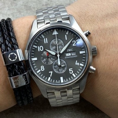 IWC 파일럿 크로노그래프 스핏파이어 데이데이트 쿼츠